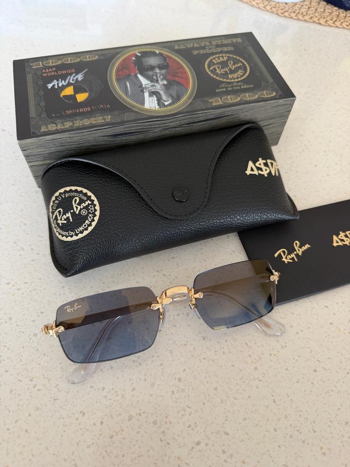 Ray-Ban