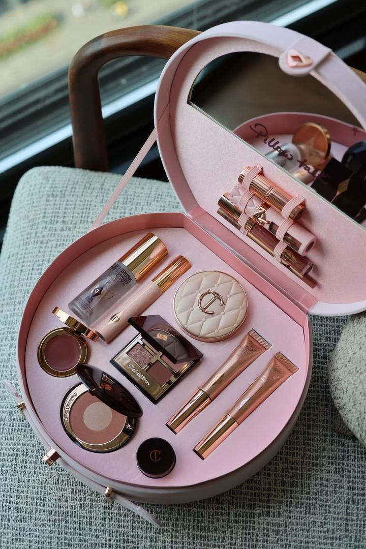 Набор декоративной косметики Charlotte Tilbury