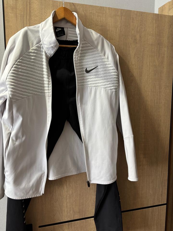 Спортивный костюм Nike
