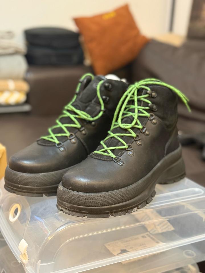 ECCO Track 30 M Waterproof — мужские кожаные ботинки
