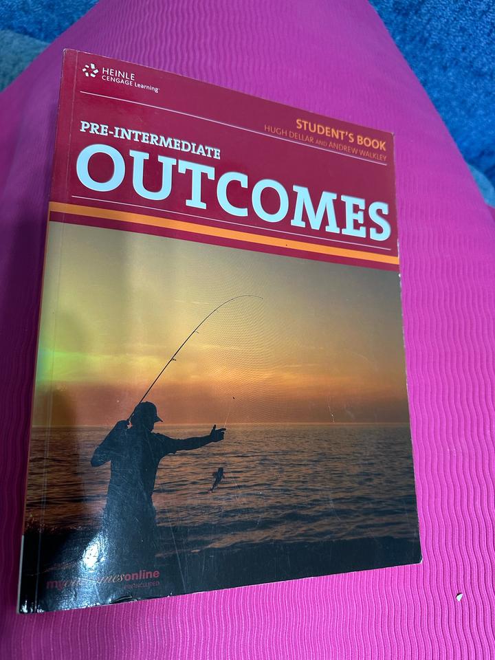 Outcomes Pre-Intermediate Student's Book