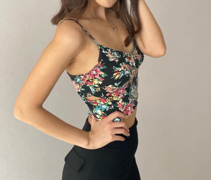 Топ BERSHKA