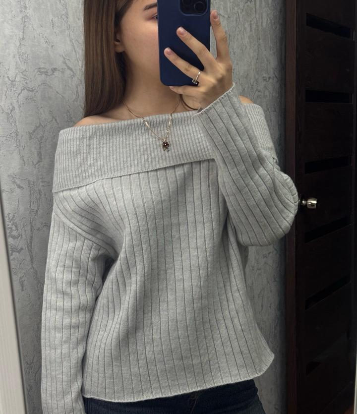 & Other stories Кофта с открытыми плечами