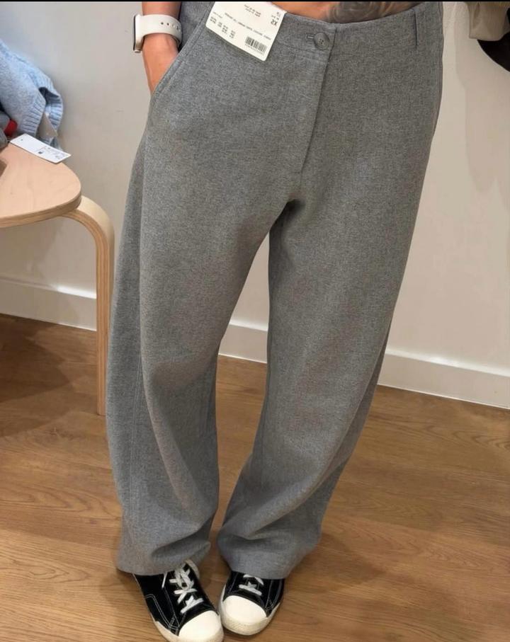 Брюки Uniqlo