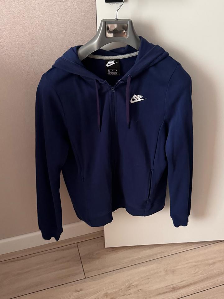 Женская толстовка Nike