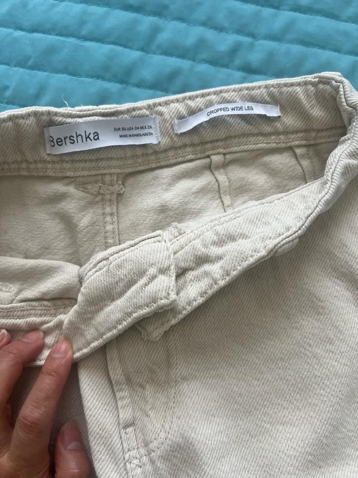 Джинсы от Bershka xs