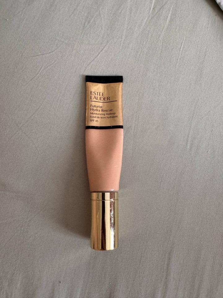 Estée Lauder Futurist Hydra Rescue тональный крем