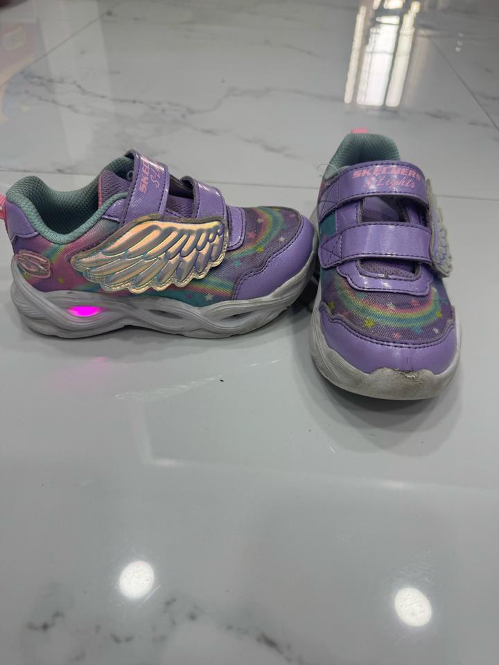 Кроссовки Skechers с крыльями для девочки, 26р