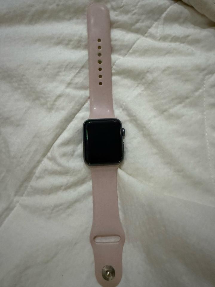 Смарт-часы Apple Watch Series 3