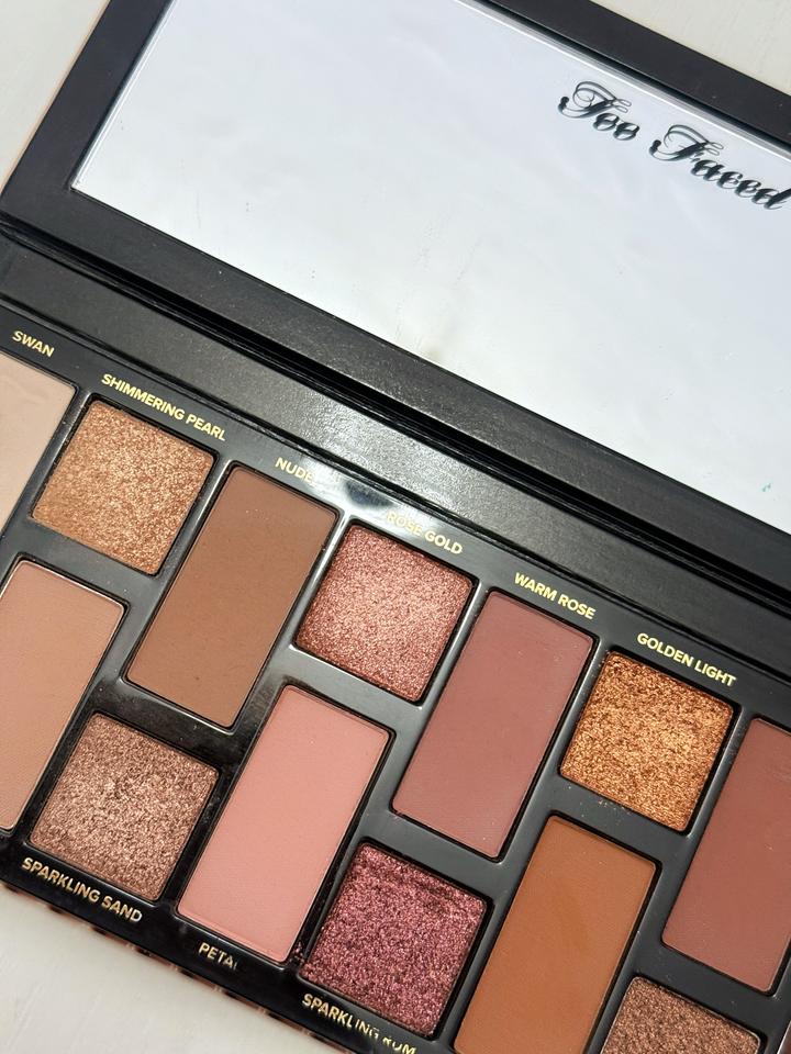 Палетка теней Too Faced