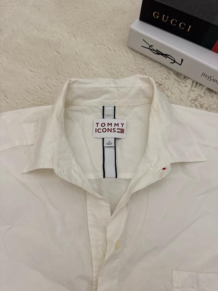 Tommy Hilfiger