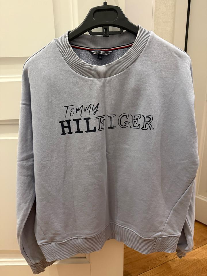 Tommy Hilfiger