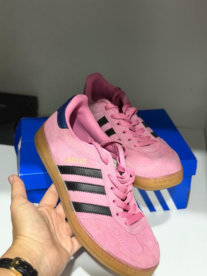 Adidas кроссовки