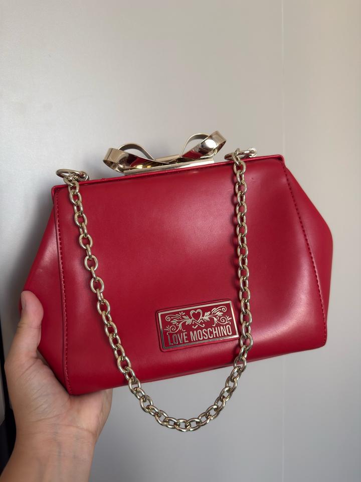 Love Moschino