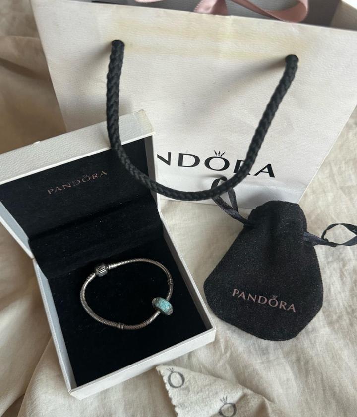 Браслет Pandora с шармом