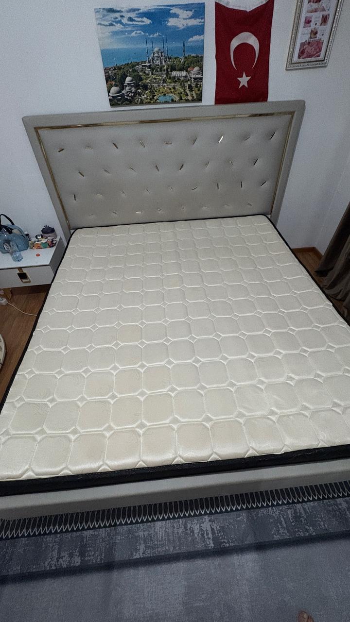 Нет бренда