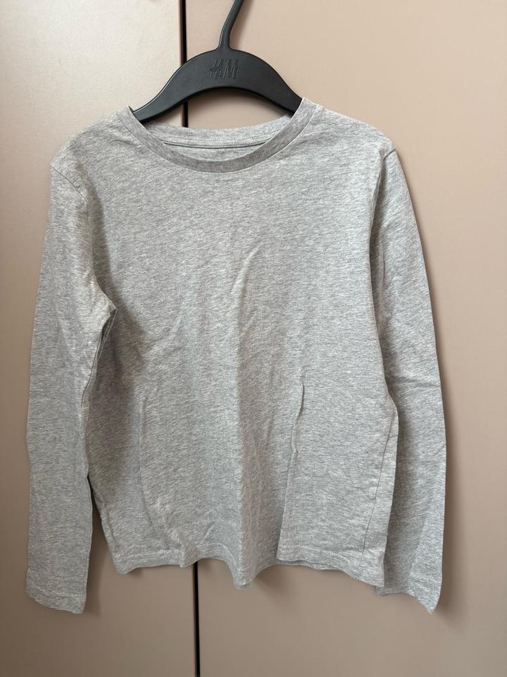 H&M Свитшот на 10-12 лет
