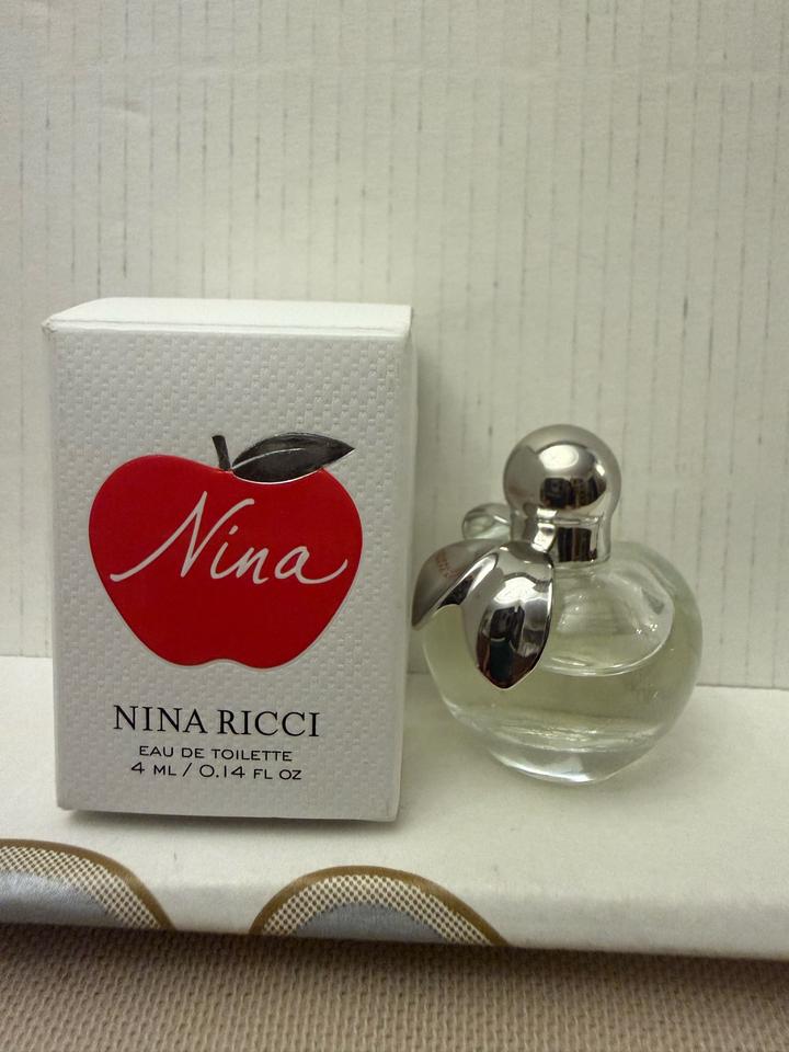 NINA RICCI