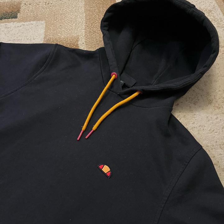 Ellesse