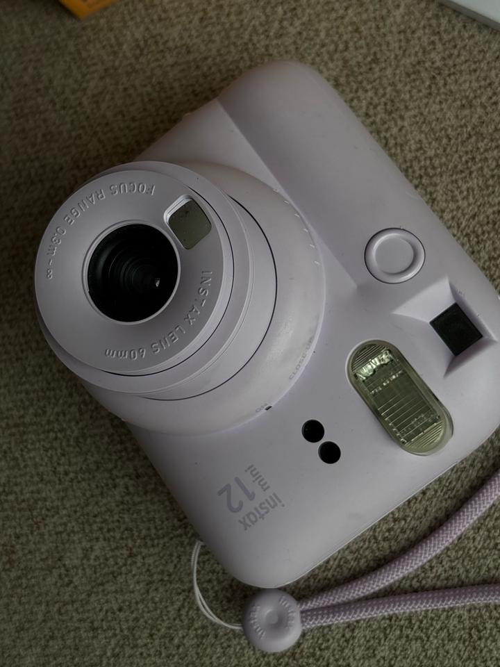 Фотоаппарат Fujifilm Instax mini 12