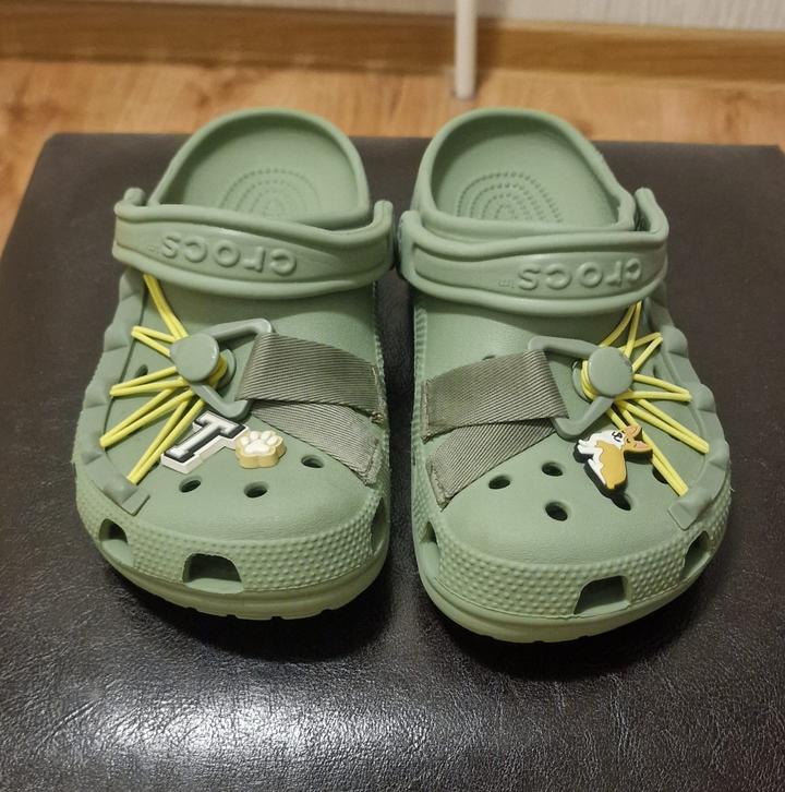 Crocs