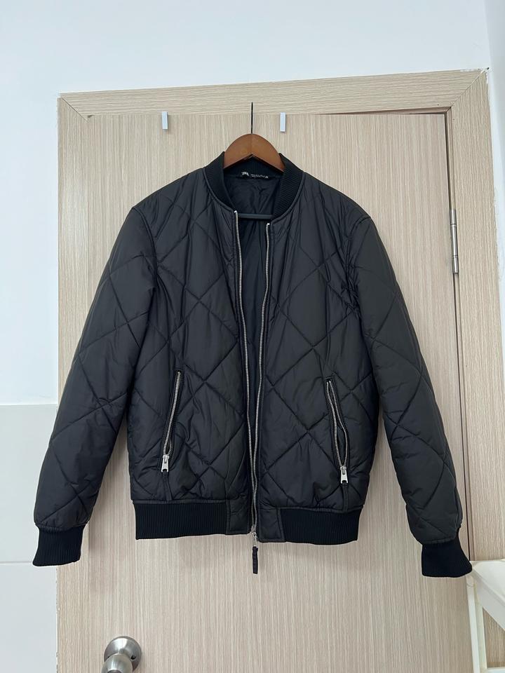 Стеганый бомбер ZARA