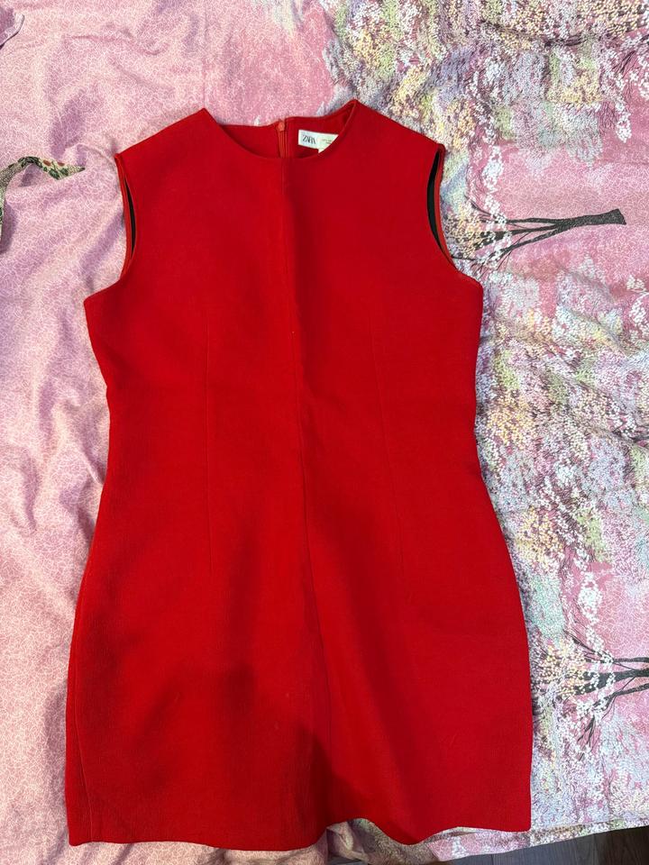 Платье Zara