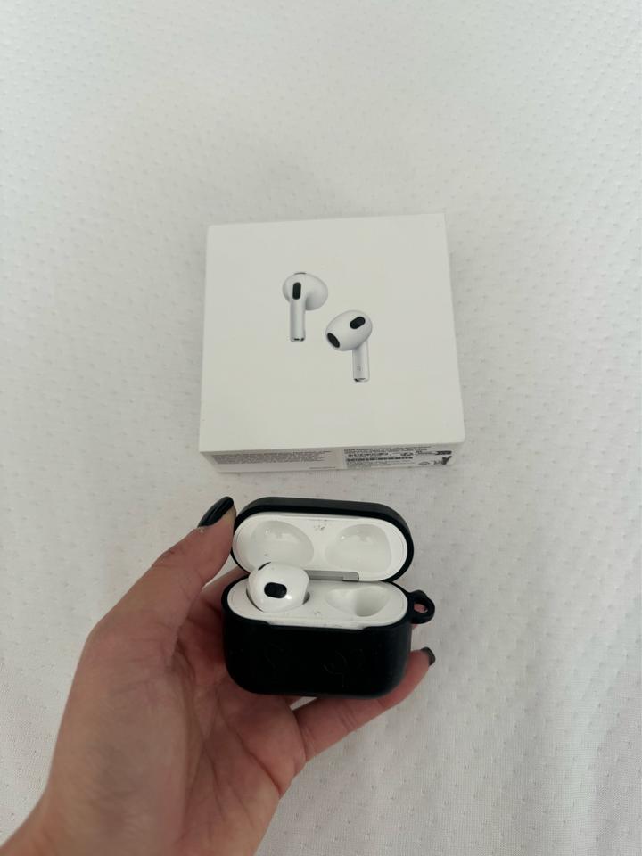 Наушники беспроводные Apple AirPods 3