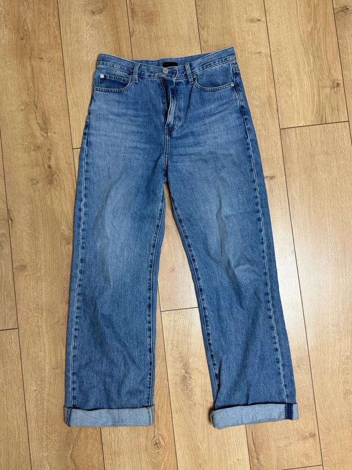 Джинсы Uniqlo