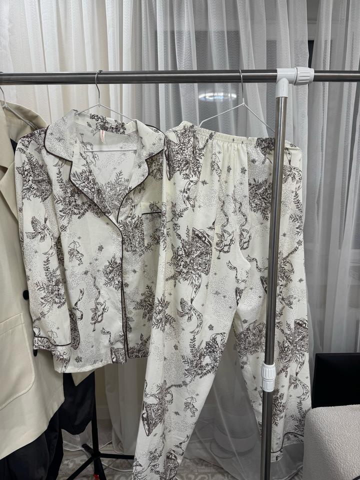 Женская пижама с принтом DIOR
