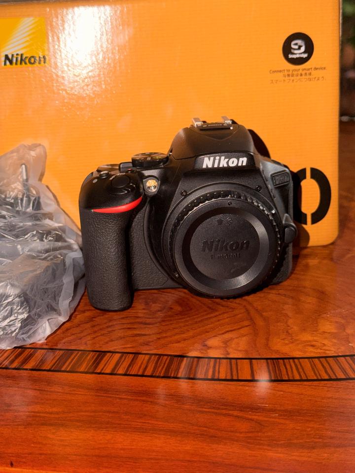 Фотоаппарат Nikon D5600 + объектив 18-140mm