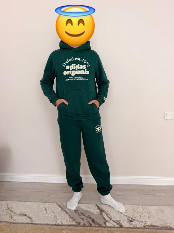 Спортивный костюм adidas Originals, размер S, тёмно-зелёный