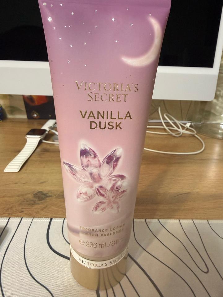 Парфюмированный лосьон для тела Victoria's Secret Vanilla Dusk