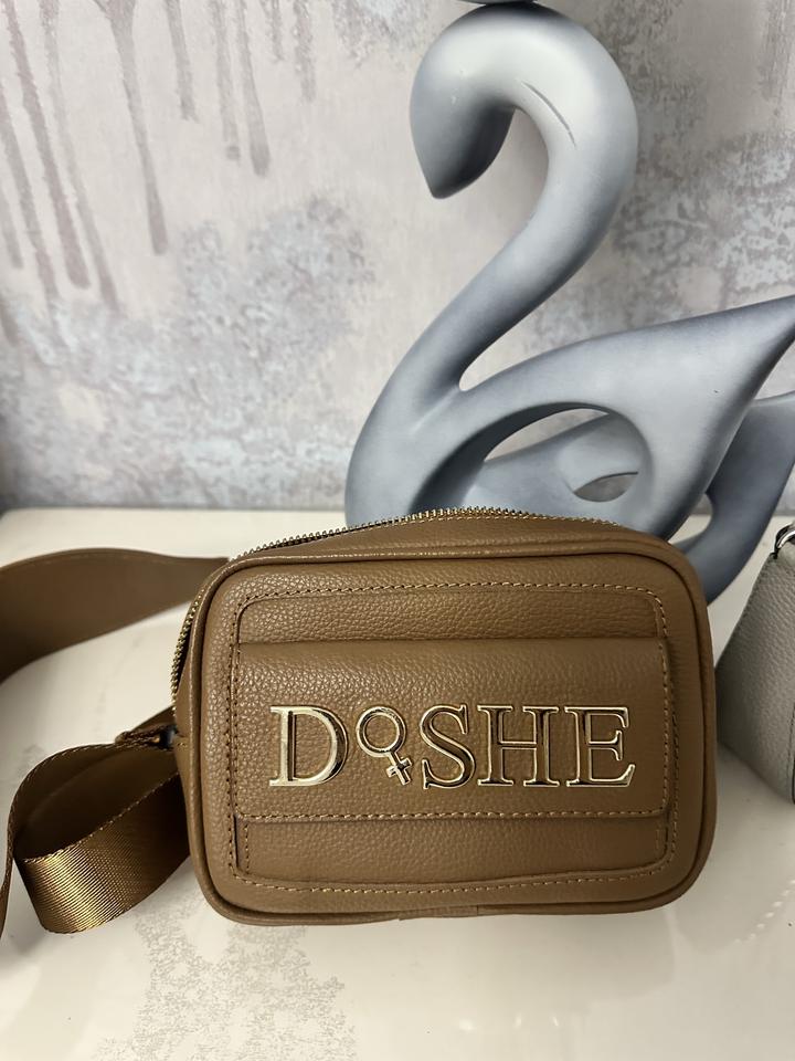 d&she