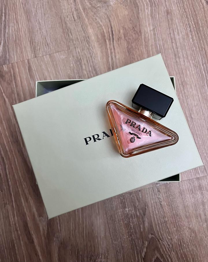 Парфюм Prada Paradoxe Intense