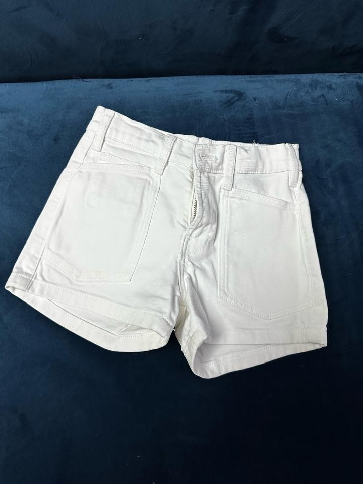 Zara Шортики 122/7л