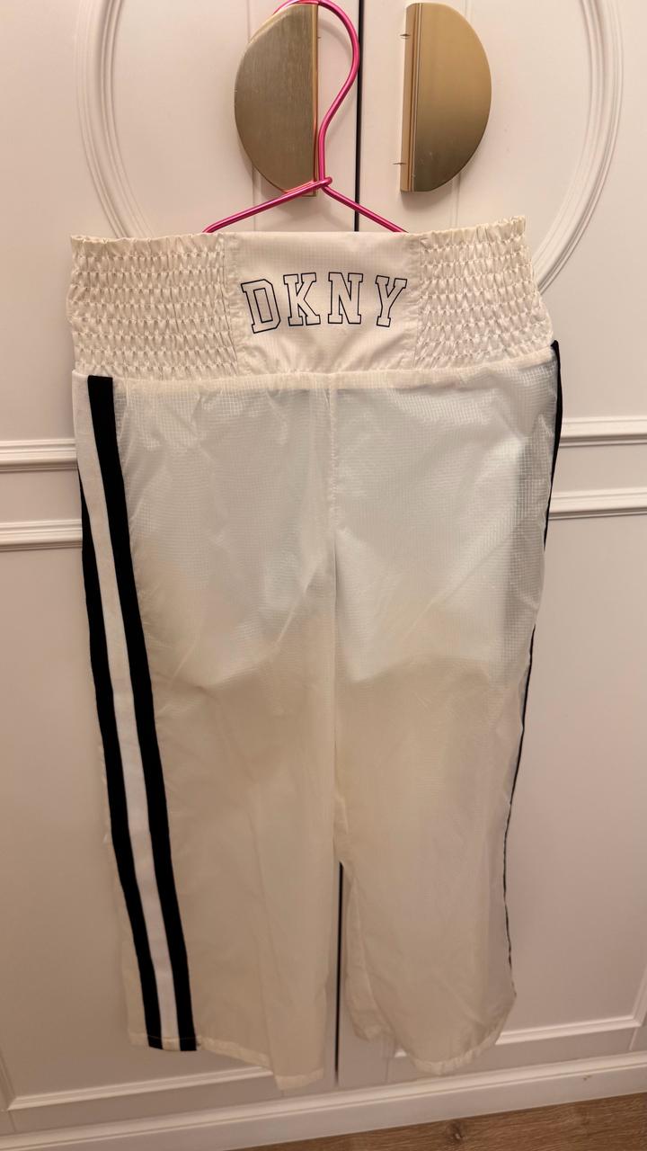 DKNY