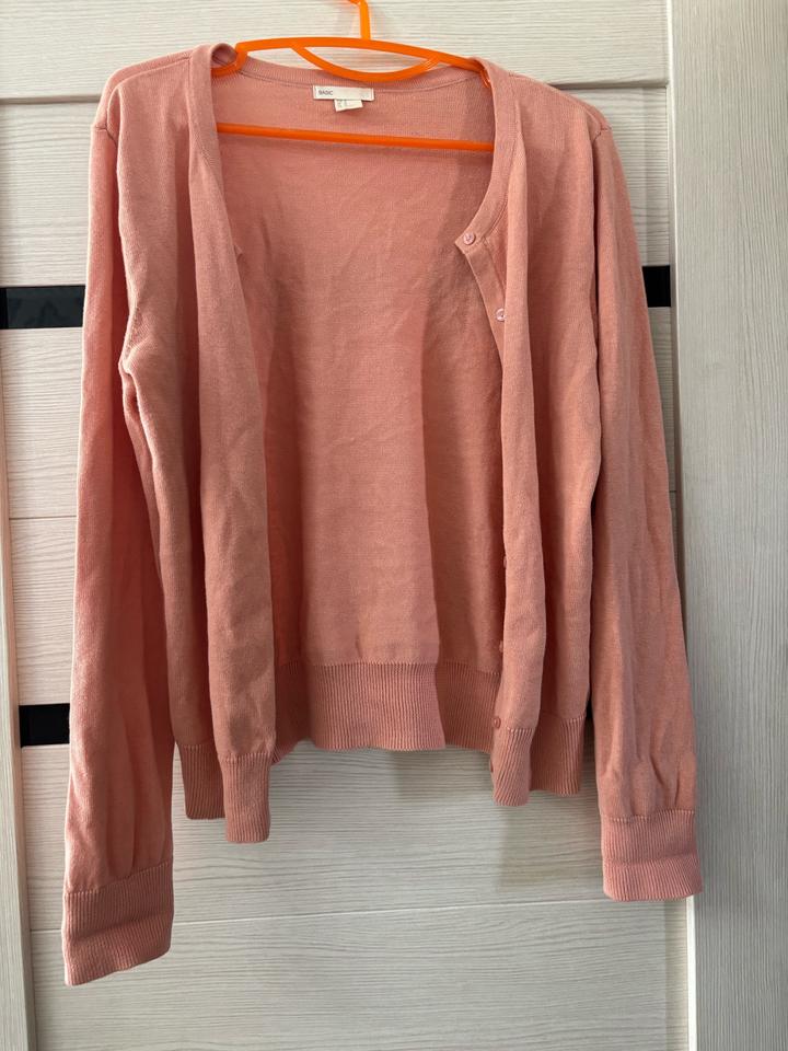 H&M