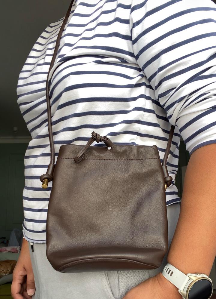 Маленькая кожаная сумка Zara