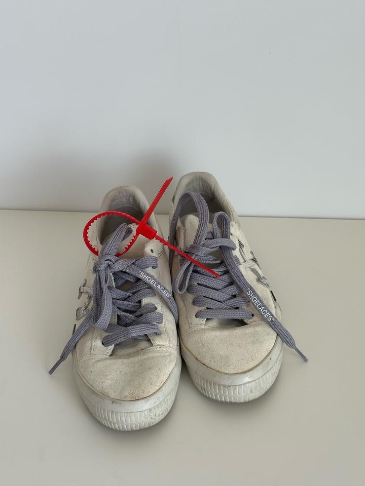 Off White
