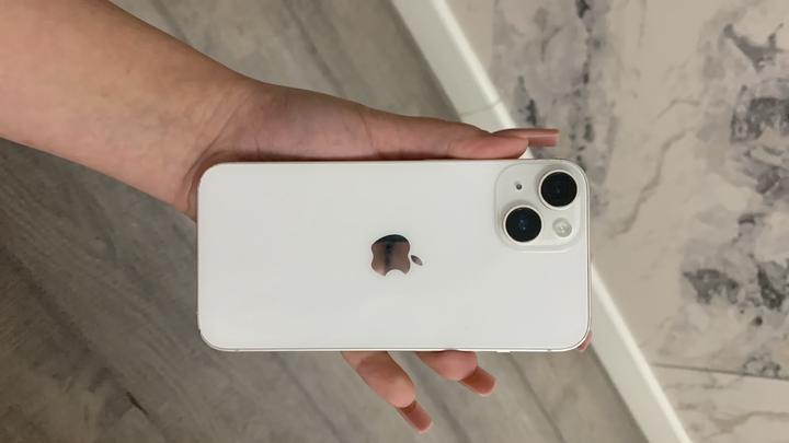Смартфон Apple iPhone