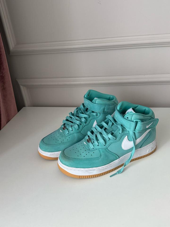Nike кроссовки