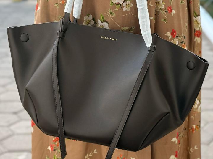 Сумка Charles & Keith