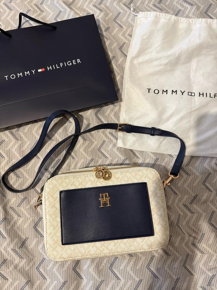Tommy Hilfiger