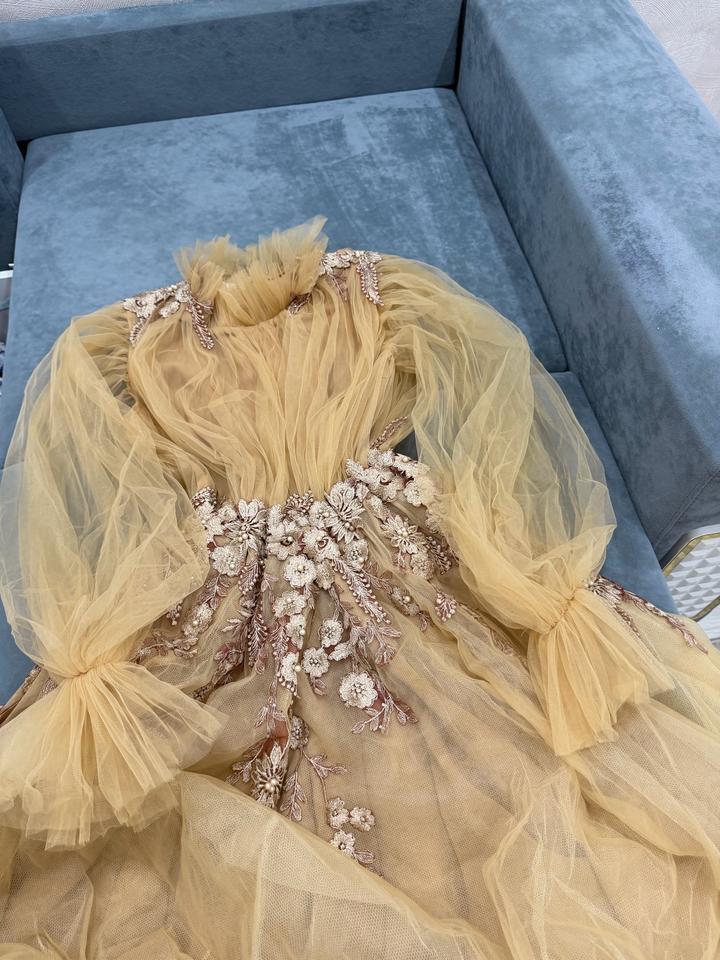 Роскошное платье ручной работы ✨