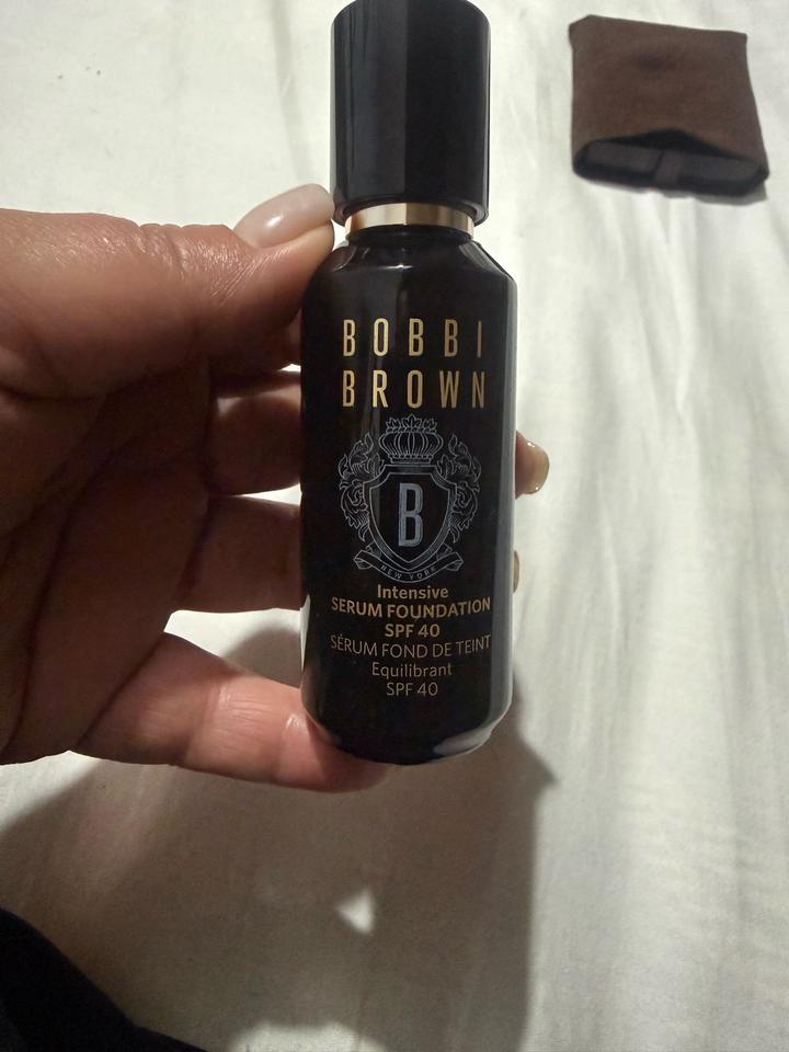 Тональный крем BOBBI BROWN Intensive Serum Foundation