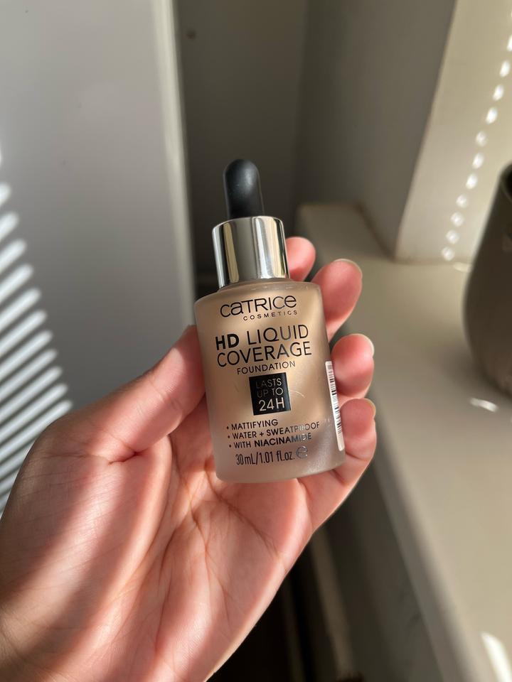 Catrice HD Liquid Coverage Foundation 010 тоналка