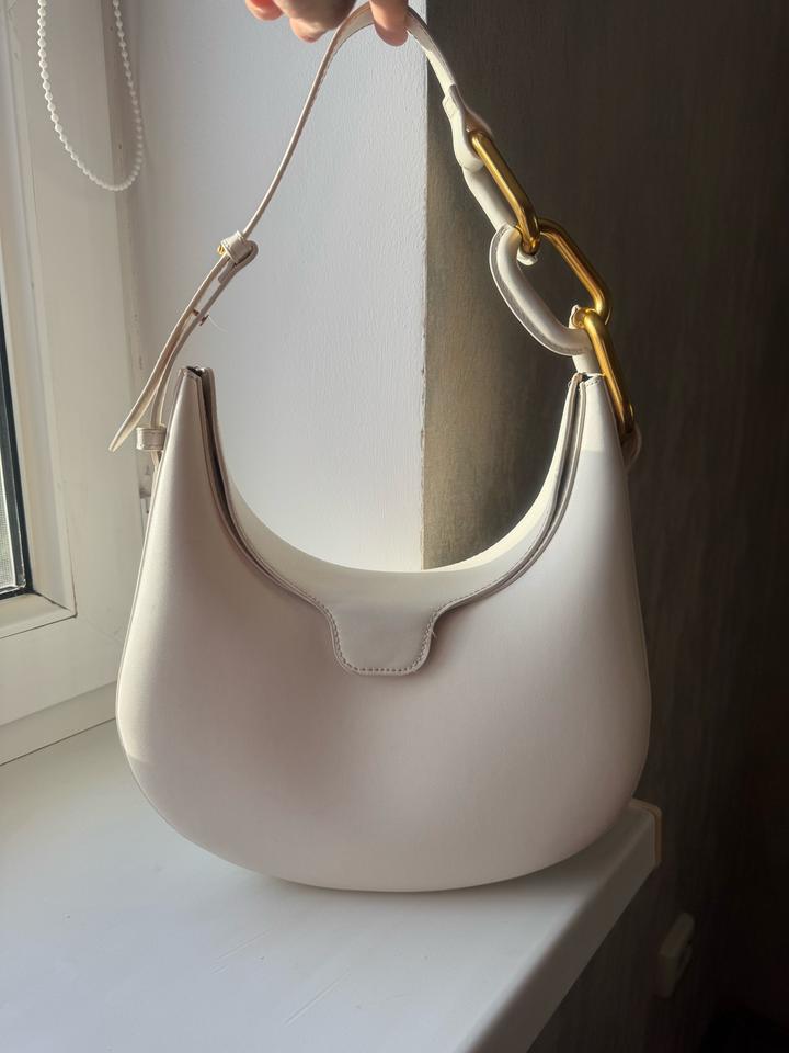 Сумка Charles & Keith