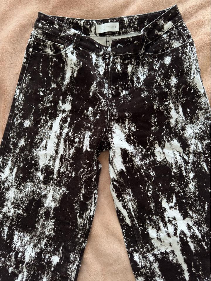 Джинсы zara