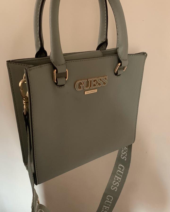 Сумка Guess